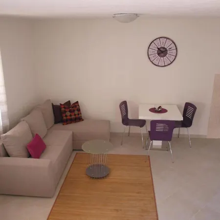 Holiday home In With Terrace, Air Conditioning, Wifi, Washing Machine 5123-1