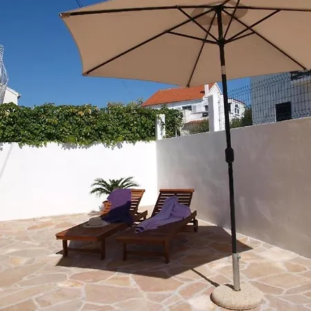 In With Terrace, Air Conditioning, Wifi, Washing Machine 5123-1 Holiday home *
