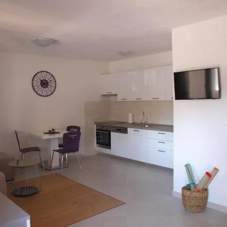 In With Terrace, Air Conditioning, Wifi, Washing Machine 5123-1